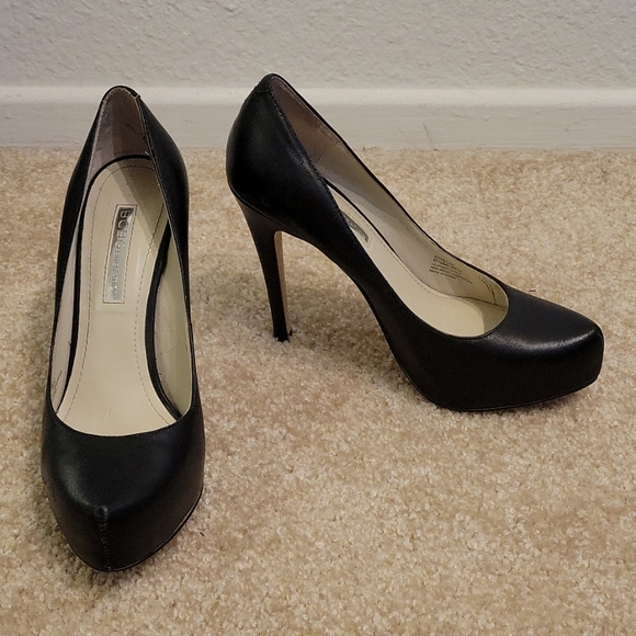 BCBGeneration Classic Black pumps - Picture 1 of 7